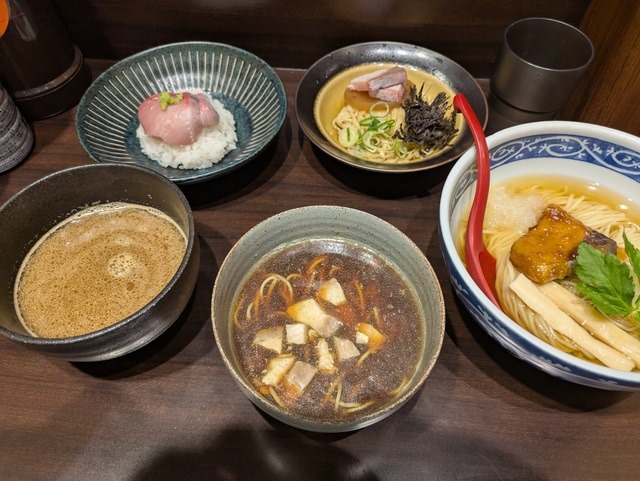 49211715fZ 49211715fZ